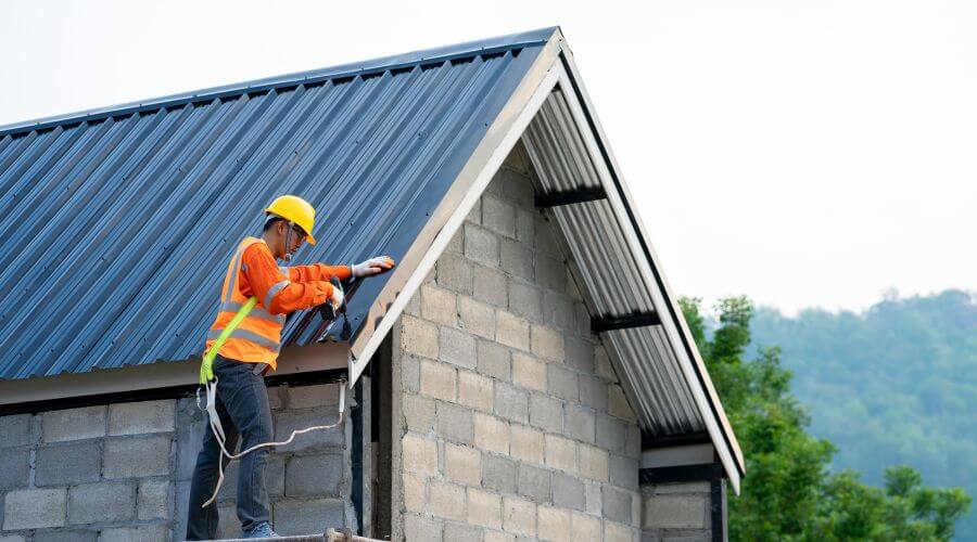 Expert Emergency Roof Repairs services in Saint Libory, IL
